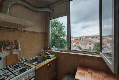 Apartament cu 2 camere decomandat în Rogerius - 3