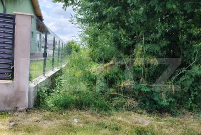 Teren intravilan, de vanzare. 600 mp, zona Priseaca - 3