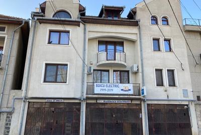 Casă parter +2 etaje si mansarda,la parter spatii comerciale deja inchiriate - 2