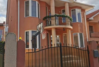 Vand vila S+P+E in cartierul Rogerius Nord ,Oradea - 2