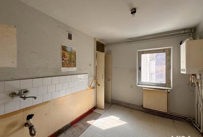 Apartament cu 3 camere decomandat în Central - 6