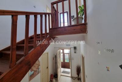 Casă individuală cu 8 camere cu Canalizare în Ultracentral - 17