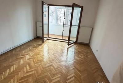 Apartament cu 3 camere decomandat în 1 Mai - 1