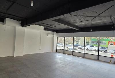 Spațiu comercial, de 83 mp, în Central - 2