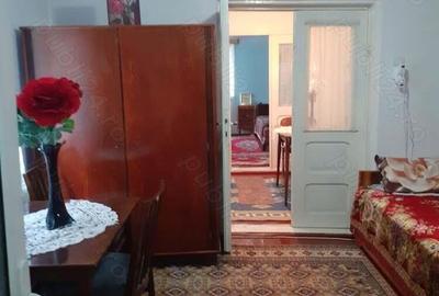 - Casa de vanzare pe str. Grivitei mobilata si utilata, aproape de str. General Eremia Grigorescu. - 10