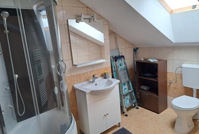 Inchiriez apartament pe 2 nivele, Central, Tg, Mures - 2