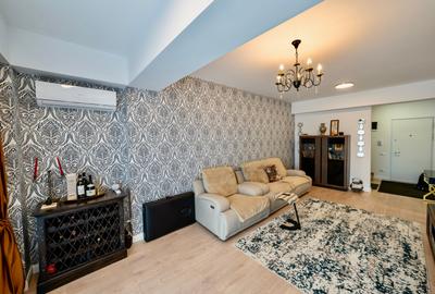 Penthouse cu 3 camere decomandat în Politehnica - 2