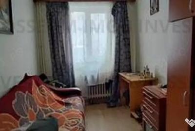 Apartament cu 3 camere decomandat în Noua - 1