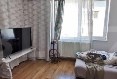 Casă cu 5 camere cu Teren 2100 Mp în Luna - 8