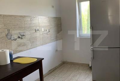 Casă cu Teren 1553 Mp în Central - 2