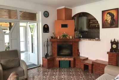 Casă cu 7 camere cu Teren 1100 Mp în Soarelui - 12
