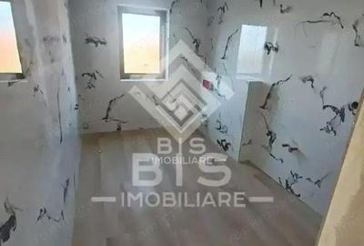 Casă cu 6 camere cu Canalizare în Vest - 12