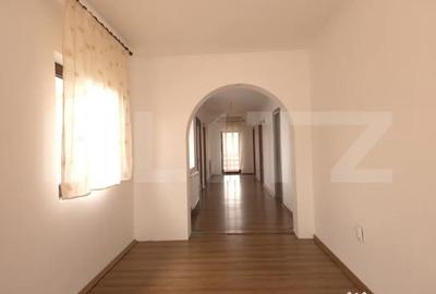 Casă cu 5 camere cu Teren 2500 Mp în Buciumeni - 8