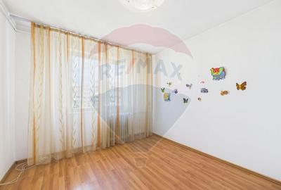 Apartament cu 3 camere de vanzare Militari, Metrou Lujerului - 13