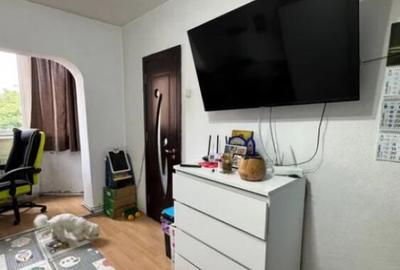 Garsonieră semidecomandată în Tractorul - 3