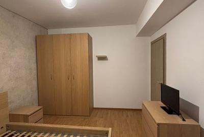 Apartament cu 2 camere semidecomandat, mobilat în 13 Septembrie - 5