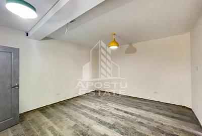 Casa la curte comuna - zona UTA - 3