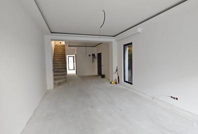 Duplex cu 4 camere cu Canalizare în Ostratu - 11