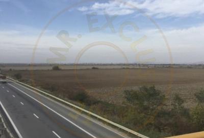 Teren cu deschidere: 44 metri liniari la Autostrada A1