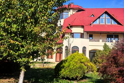 Proprietate Breaza Vila 1000mp , casa administrator , teren generos 3600mp - 3