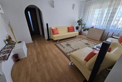 Etaj intermediar, 3 camere decomandat zona Mircea cel Batran Etaj intermediar, 3 camere decomandat zona Mircea cel Batran - 4