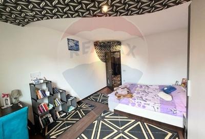Casa cu 8 camere de vanzare - 6