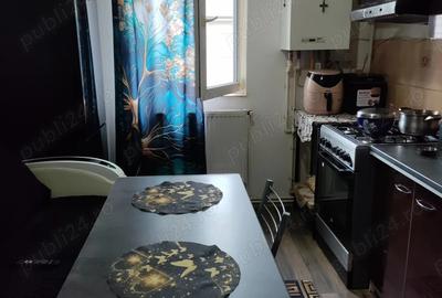 Vand ap. 2 camere decomandat - 2