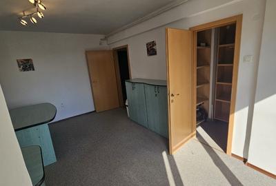 Garsonieră decomandată în Centrul Civic - 2