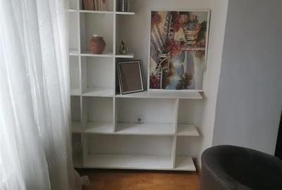 Garsonieră în Apărătorii Patriei