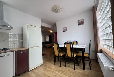 Apartament cu 4 camere semidecomandat în Schei - 7