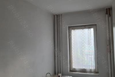 Apartament cu 3 camere semidecomandat în Central - 8
