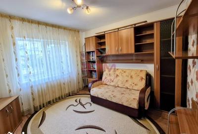 Apartament cu 3 camere semidecomandat în Central - 5