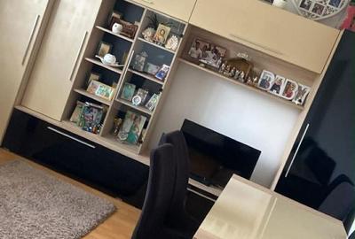 Apartament cu 4 camere decomandat în Central - 4
