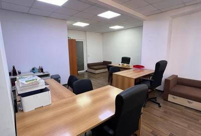 Birou, de 60 mp, în Unirii - 4