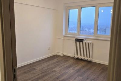 Apartament cu 3 camere decomandat în Titulescu - 1