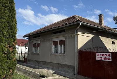 Casă cu 4 camere cu Teren 2500 Mp în Glimboca - 5