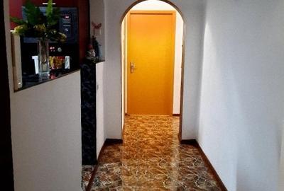 Apartament cu 4 camere semidecomandat, mobilat în Sebastian - 7