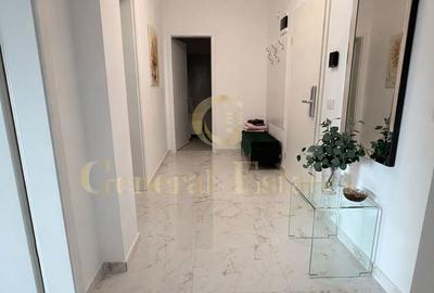 Apartament cu 3 camere, mobilat în Tractorul - 2