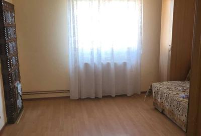 Apartament cu 3 camere decomandat în Central - 3