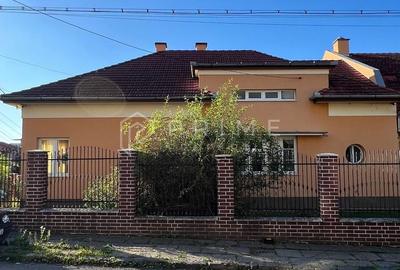 Casă individuală cu 7 camere cu Canalizare în Cornișa - 4