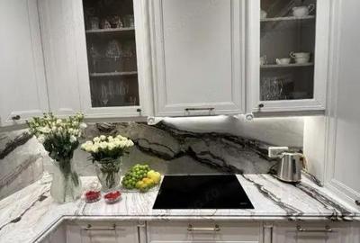 Garsonieră în Titan