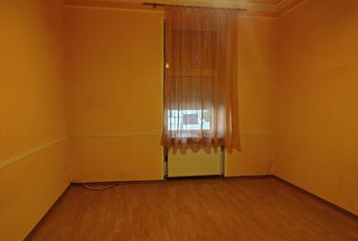 Apartament cu 3 camere semidecomandat în Eminescu - 2