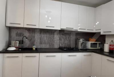 Apartament cu 2 camere decomandat în Criș - 2