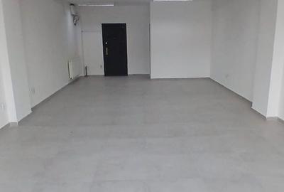 Spațiu comercial, de 61 mp, în Central - 1
