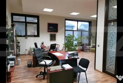 Spațiu comercial, de 93 mp, în Unirea - 6