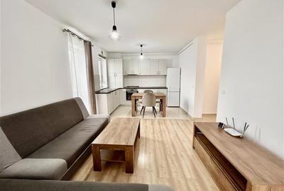 Apartament cu 2 camere semidecomandat, mobilat în Tractorul - 9