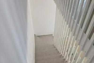 Casă cu 4 camere cu Canalizare în Titan - 15