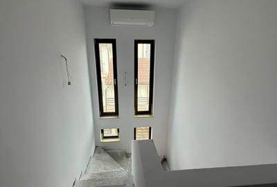 Duplex cu 4 camere cu Canalizare în Giroc - 10