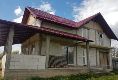 Casă cu 3 camere în Mitocu Dragomirnei - 7
