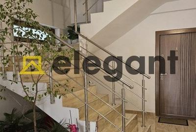 Casă individuală cu 7 camere cu Canalizare în Titulescu - 7